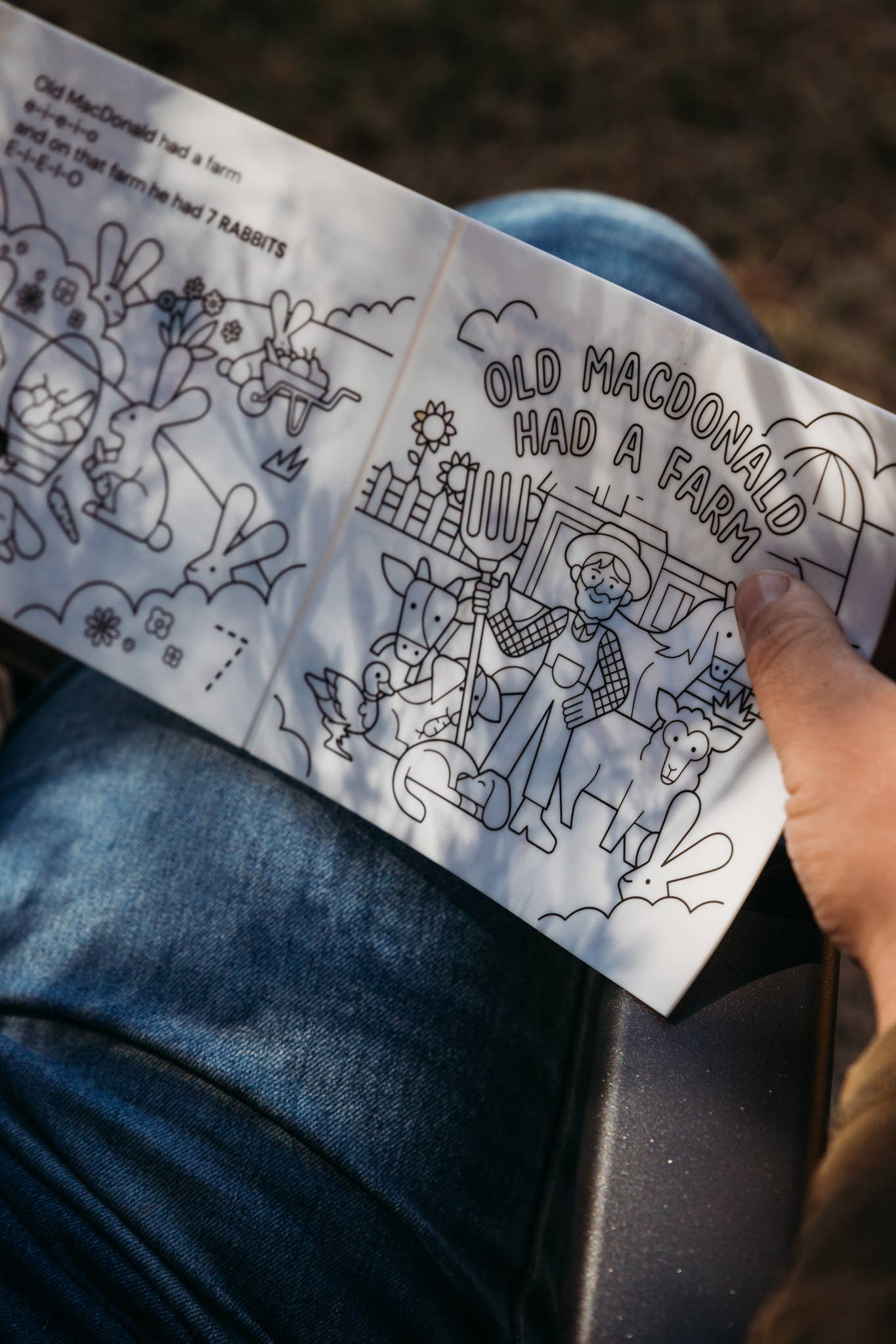 HeyDoodle - Old MacDonald Had a Farm Tales - Reusable Coloring Book