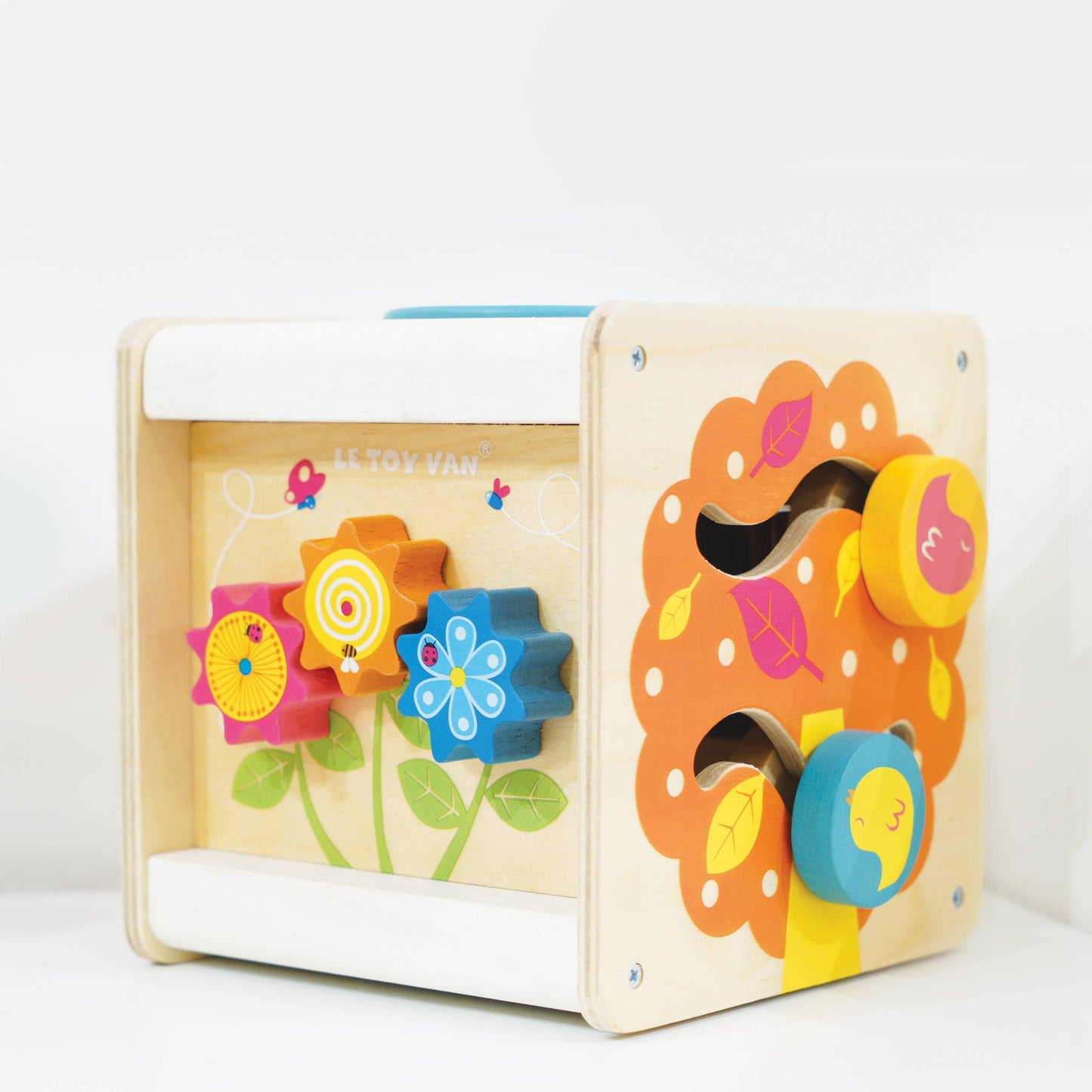 Le Toy Van, Inc. - Activity Wooden Cube