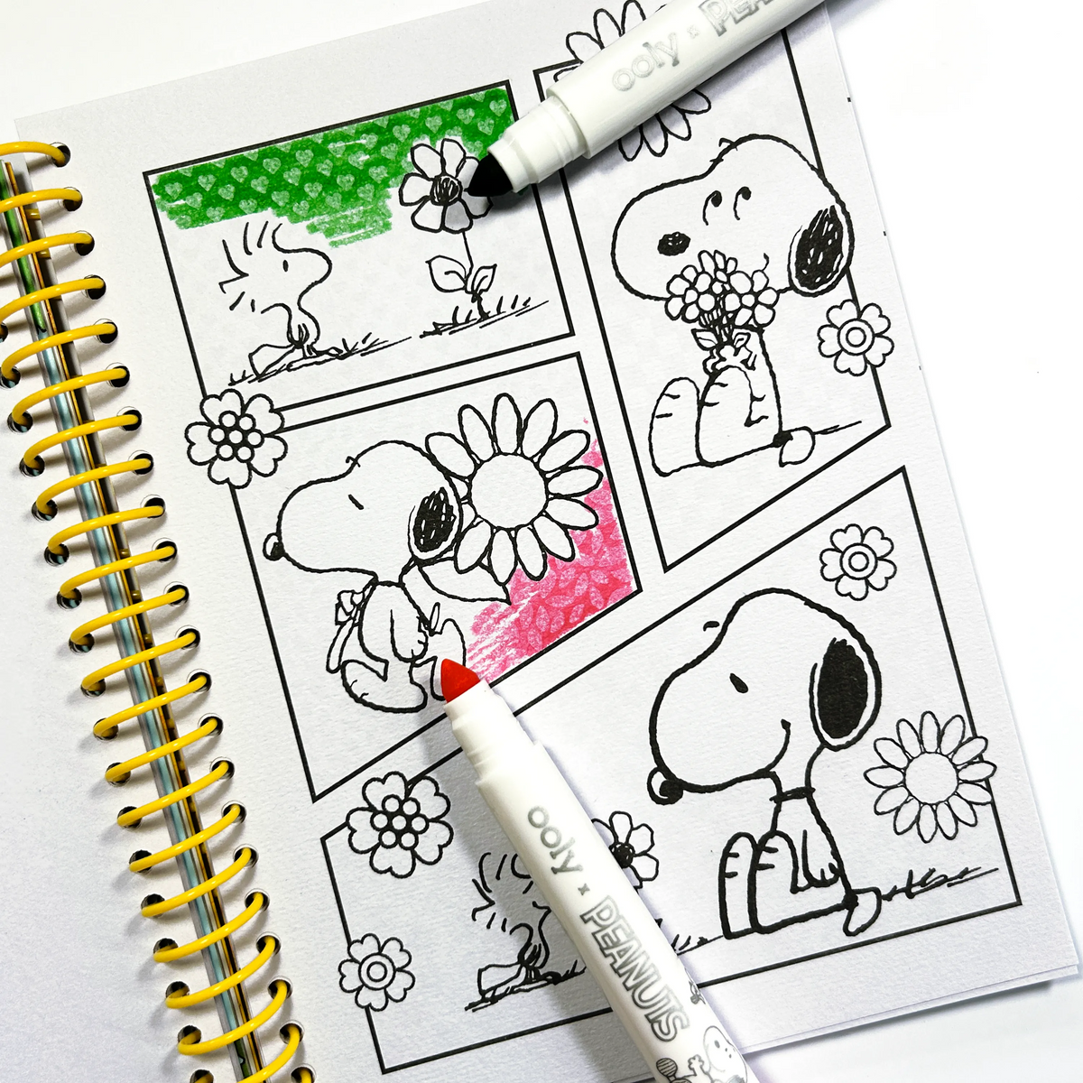 OOLY - OOLY x Peanuts: Coloring Activity & Sticker Kit