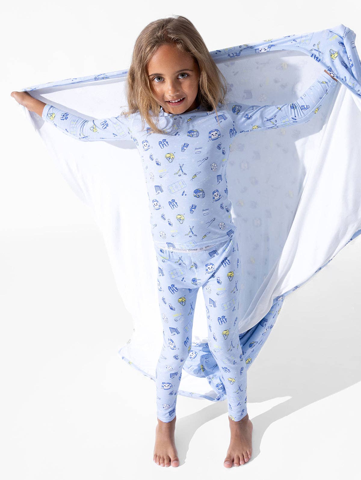 Bellabu Bear - Hockey Bamboo Blanket: 45 x 60 in