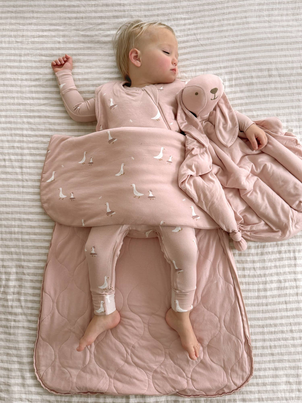 gunamuna - FW26 Sleep Sack 2.5: Woof / 9-18m