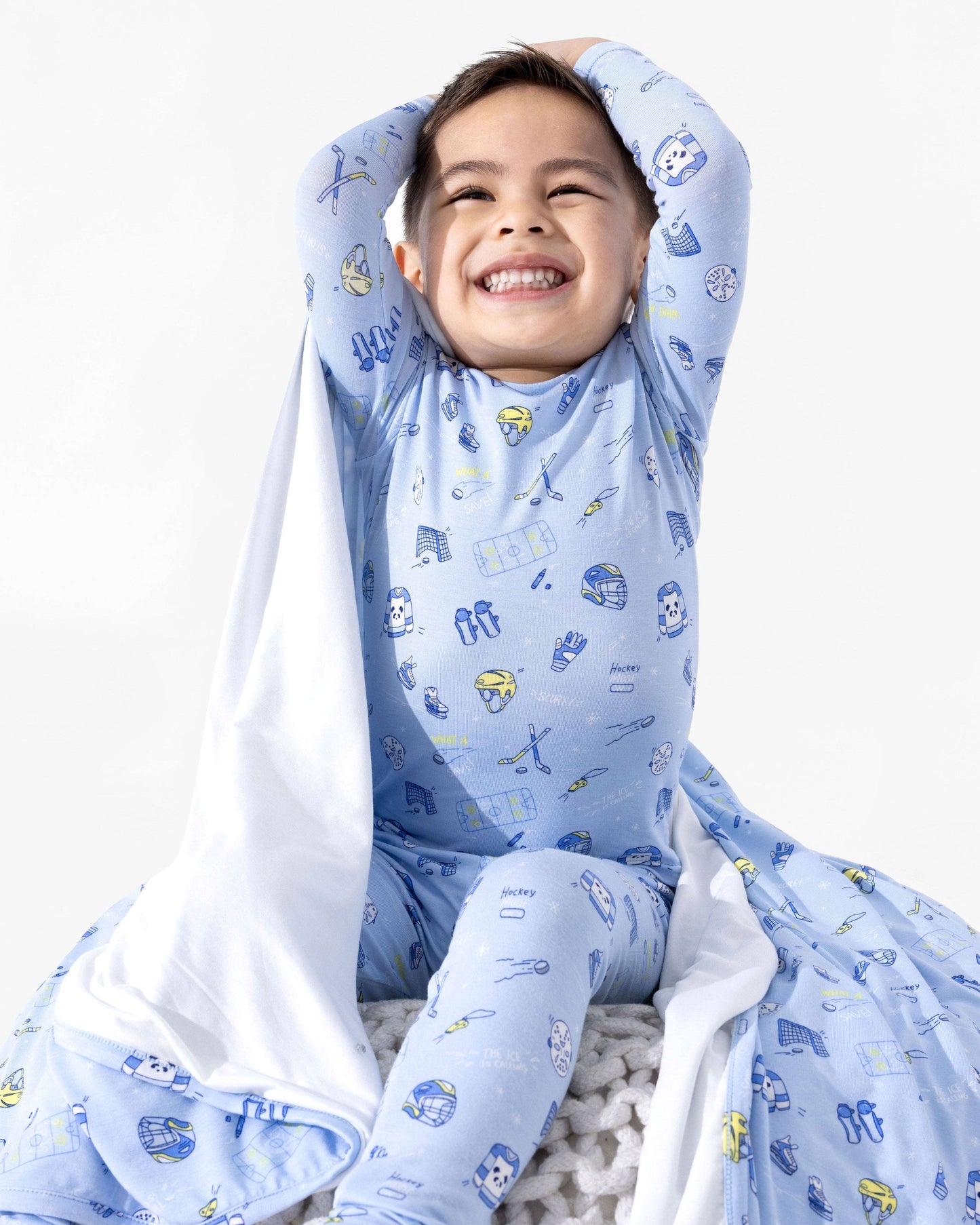 Bellabu Bear - Hockey Bamboo Blanket: 45 x 60 in