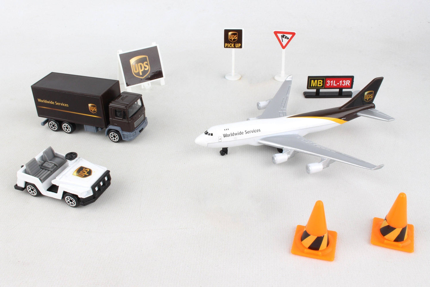 Daron Worldwide Trading - RT4341 UPS Playset by Daron Toys