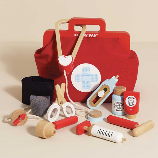 Le Toy Van, Inc. - Vintage Doctor Roleplay Wooden Kit