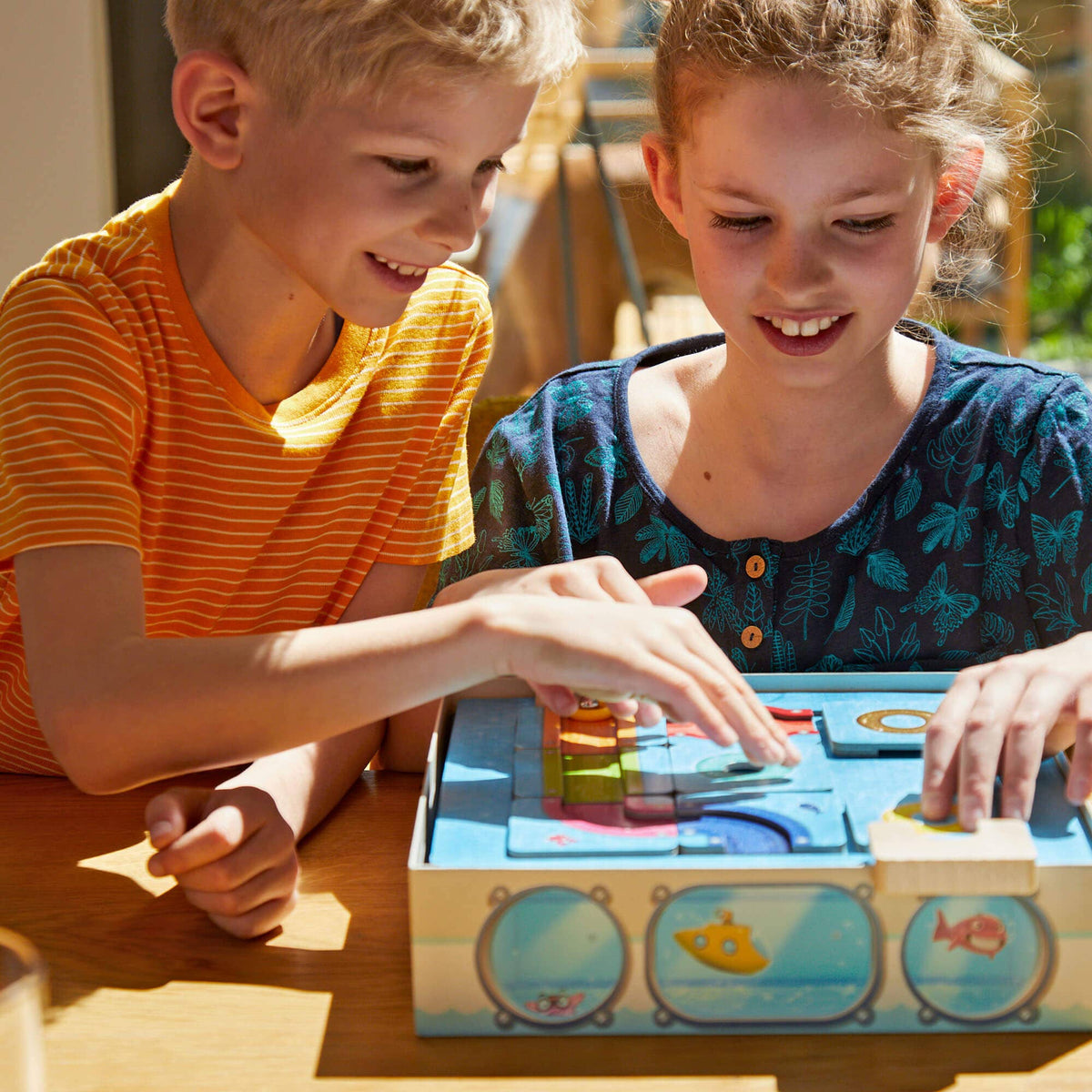 HABA USA - Logic! GAMES: Splash Labrynth