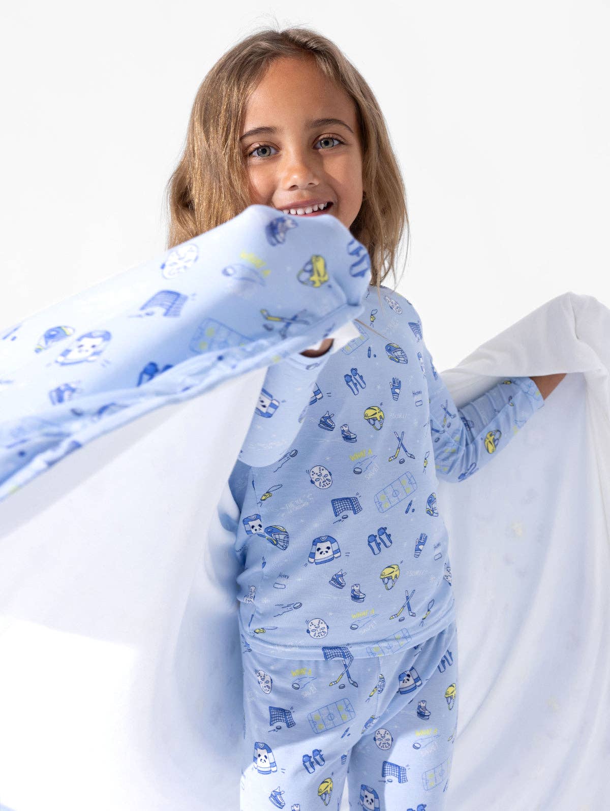 Bellabu Bear - Hockey Bamboo Blanket: 45 x 60 in