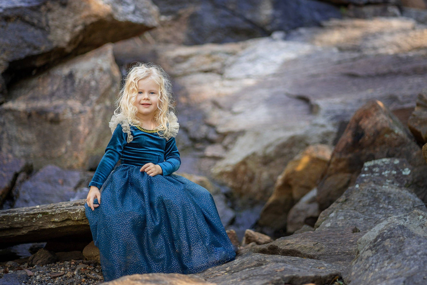 Joy Costumes by Teresita Orillac - The Brave Princess  dress: S (4-5 years)