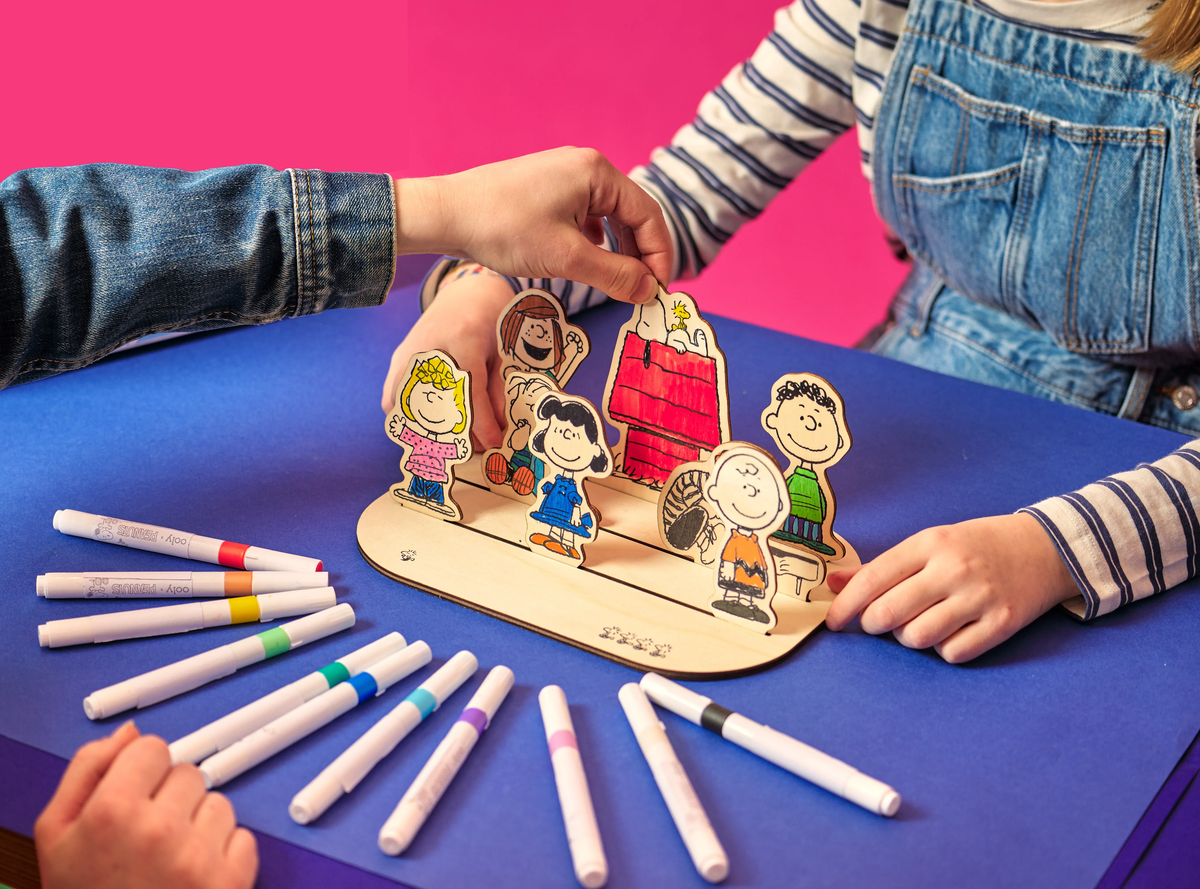 OOLY - OOLY x Peanuts: Color-in' Wooden Scene Kit