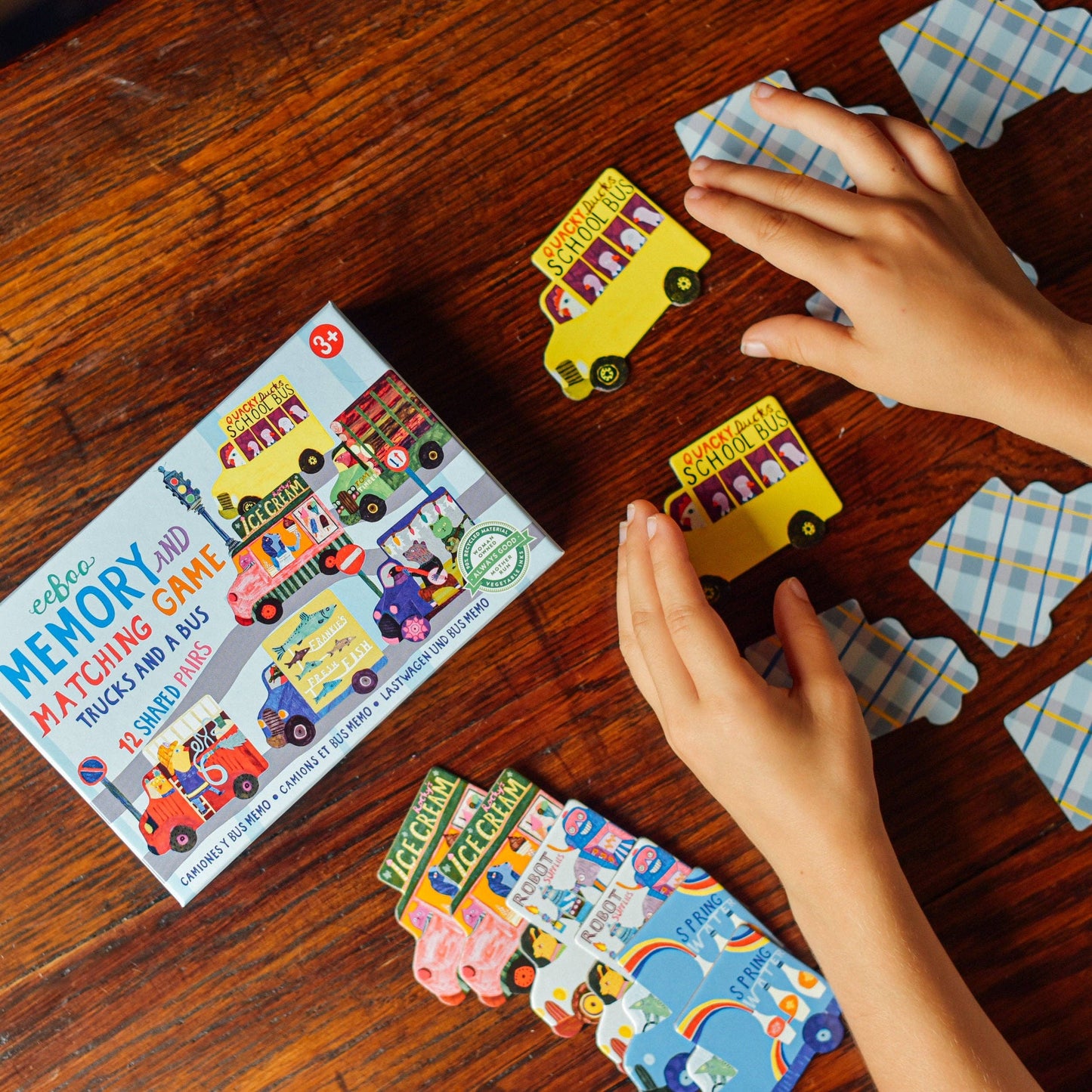 eeBoo - Trucks & a Bus Little Memory & Matching Game