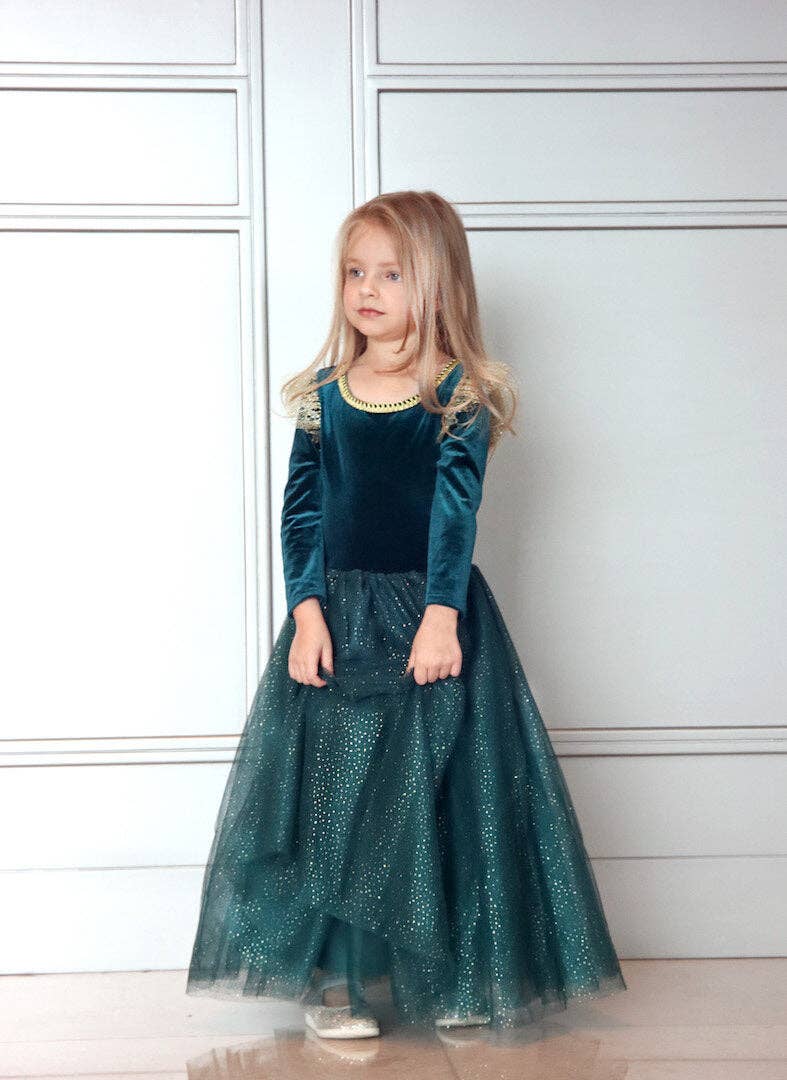 Joy Costumes by Teresita Orillac - The Brave Princess  dress: S (4-5 years)