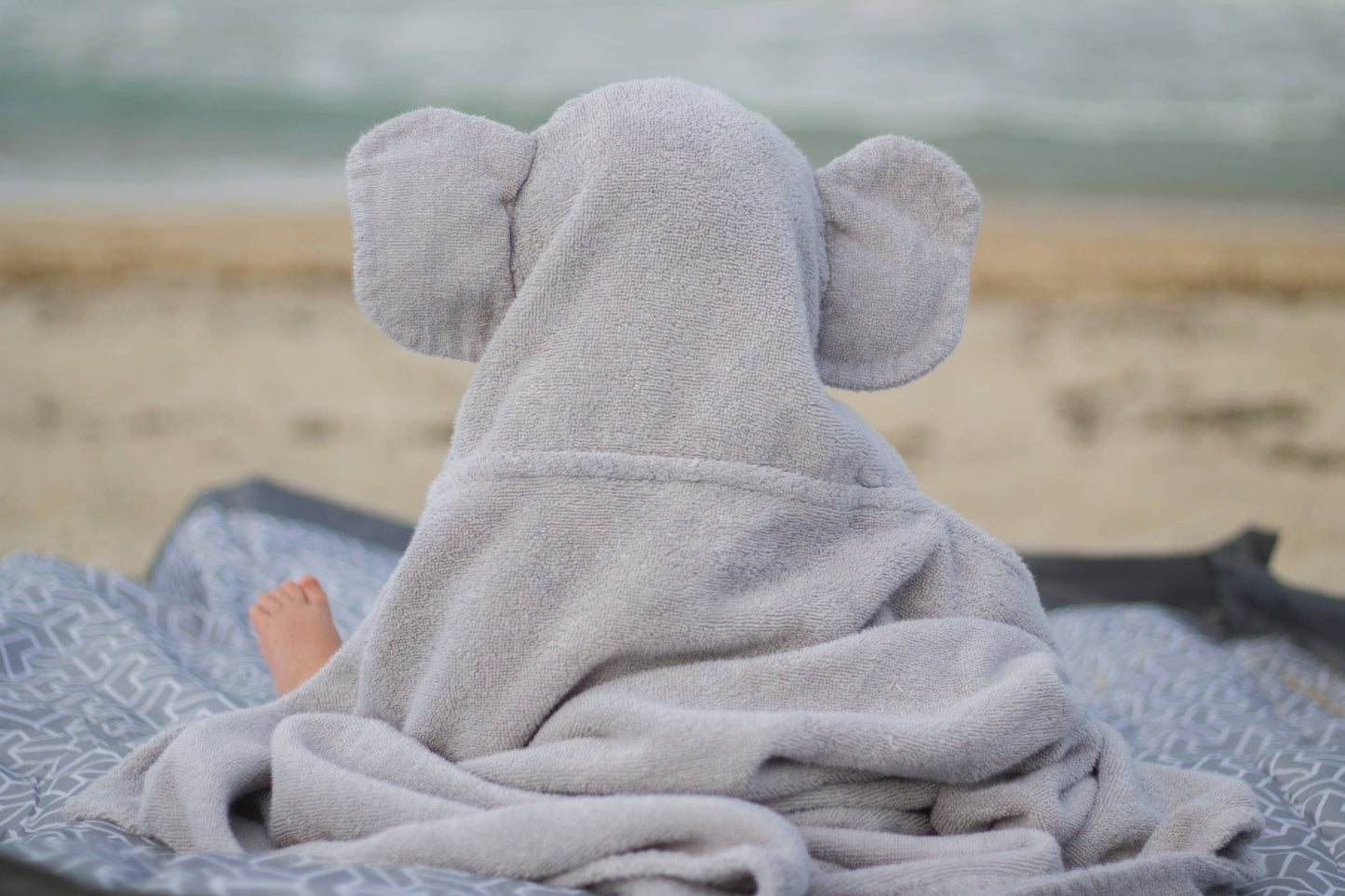 Yikes Twins - Elephant hooded towel for toddlers ages 2 to 8 years old