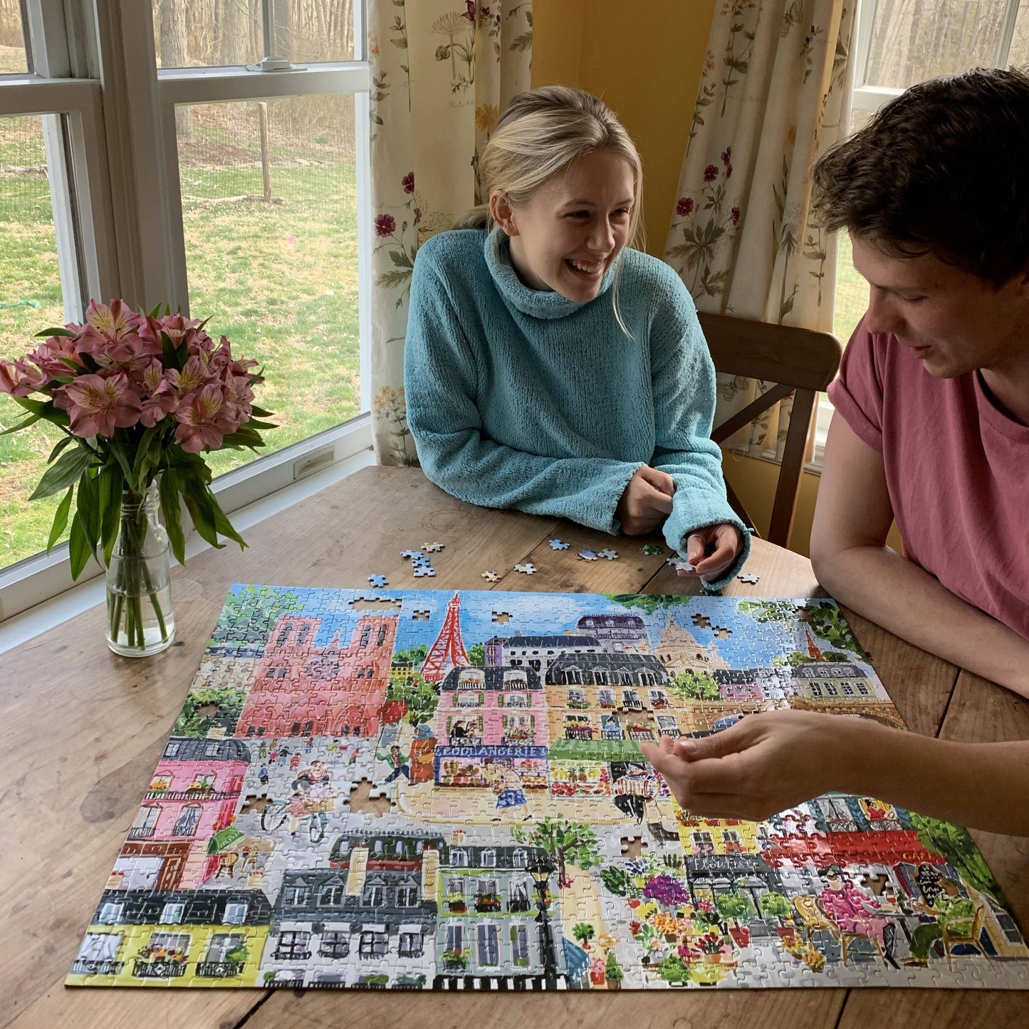 eeBoo - Paris in a Day 1000 Piece Puzzle