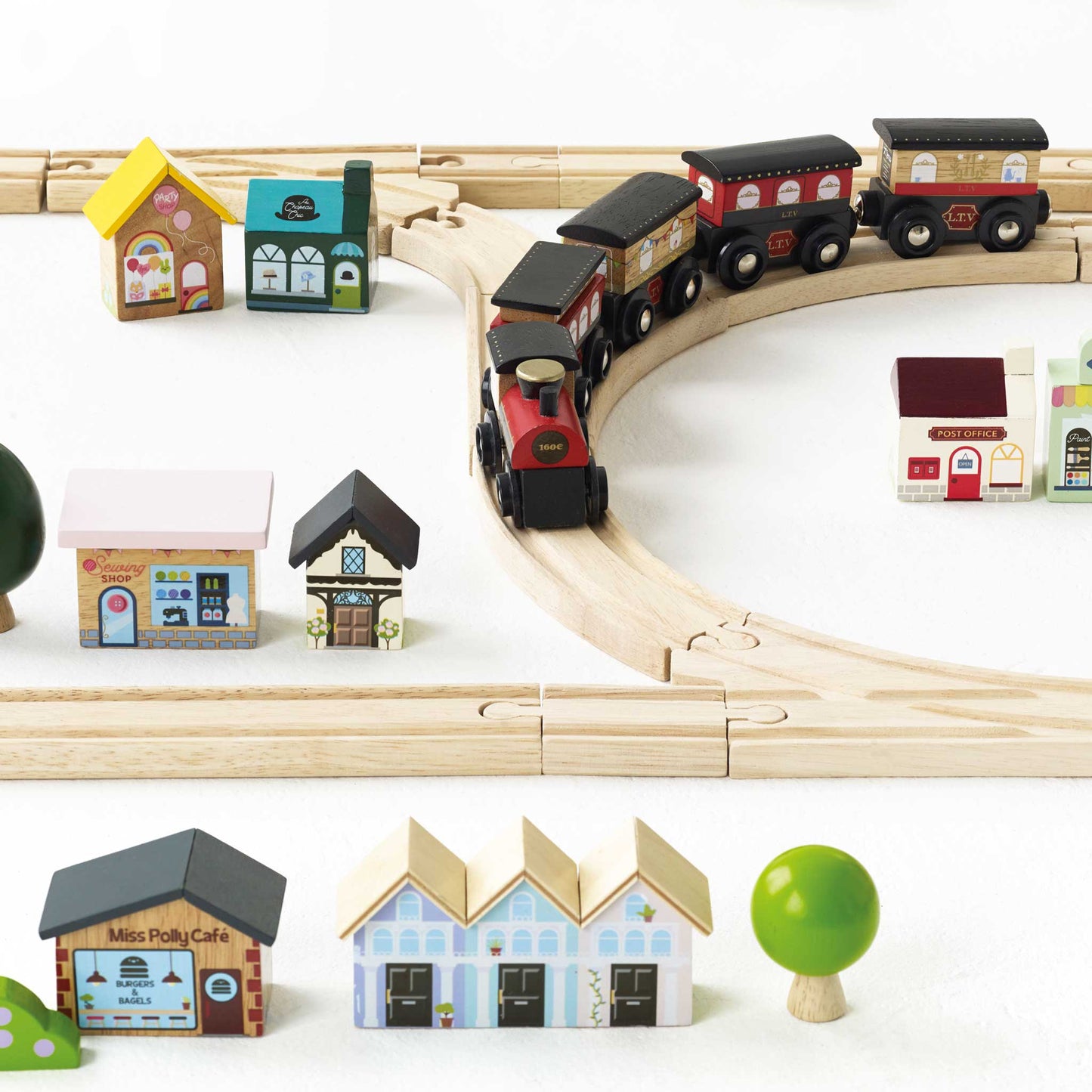 Le Toy Van, Inc. - London Train Set