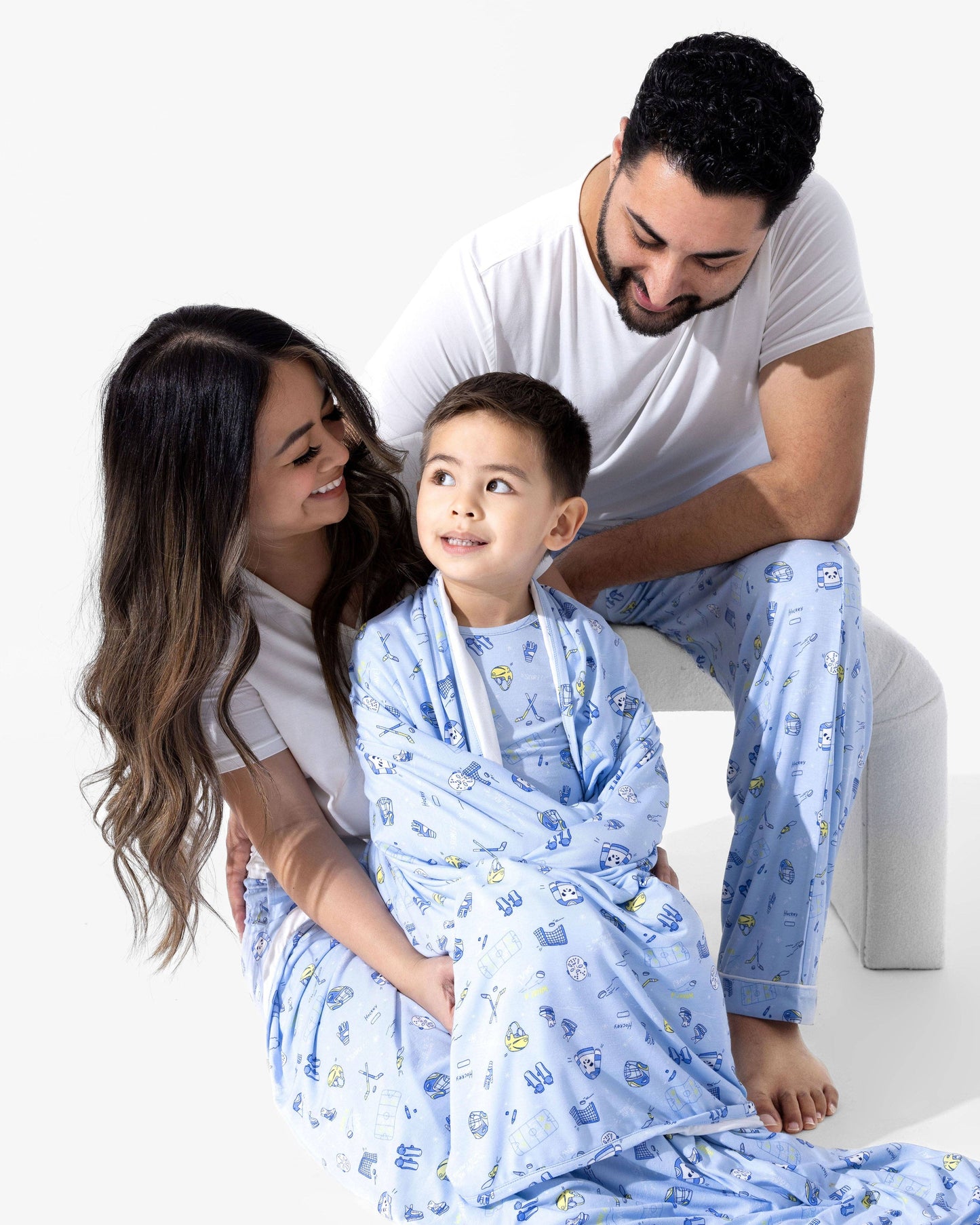 Bellabu Bear - Hockey Bamboo Blanket: 45 x 60 in