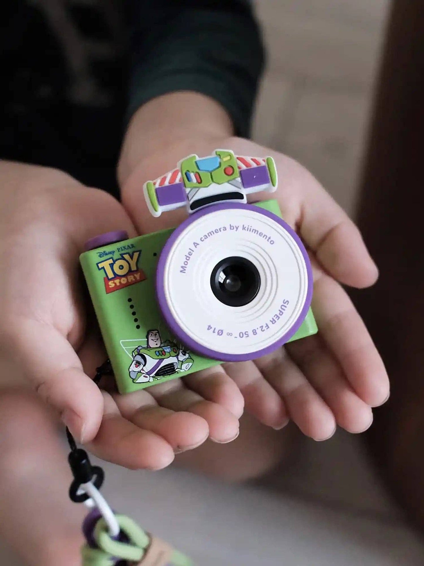 kiimento (formerly Kidamento) - Disney Buzz Lightyear Mini Camera