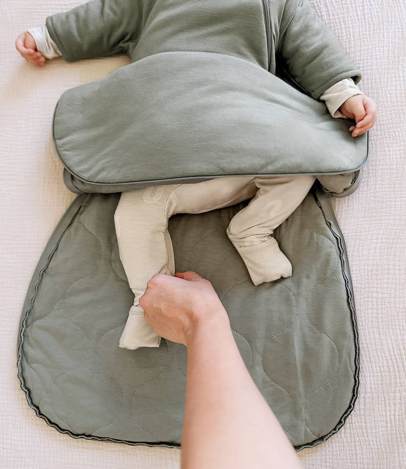 gunamuna - TRANSITIONAL SWADDLE BAG: Goose / 3-6M / 1.0