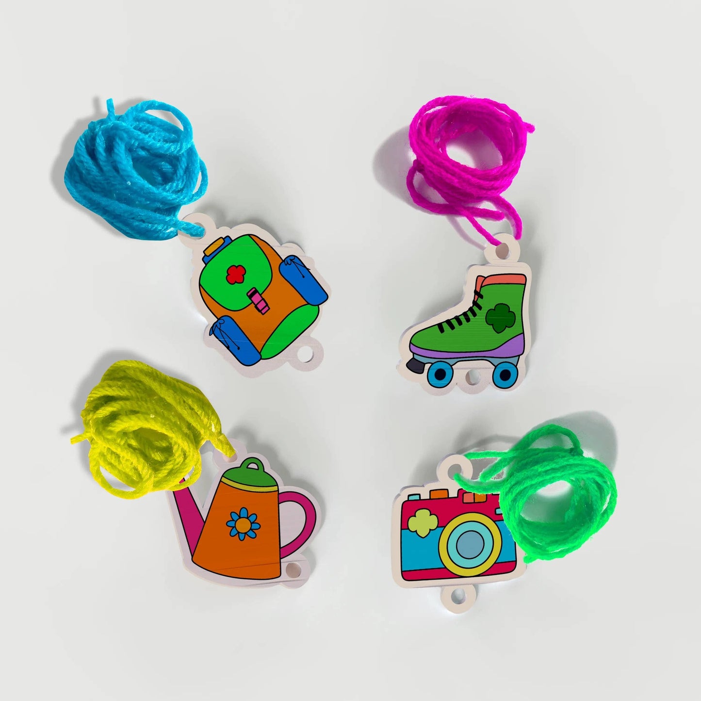 OOLY - OOLY x Girl Scouts: Do-It-Yourself Shrink Art Bracelet Kit (30 PC Set)
