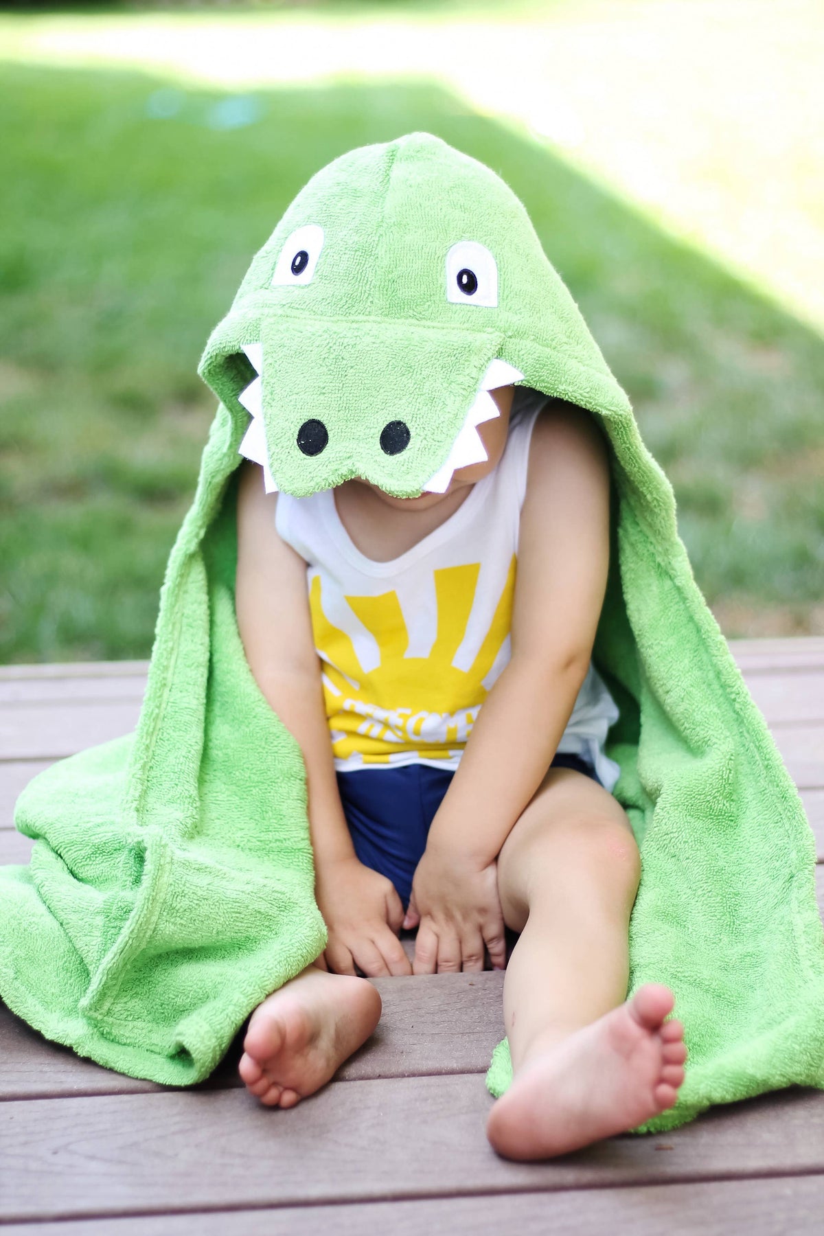Yikes Twins - Alligator Hooded Towel for toddlers ages 2 to 8 years old