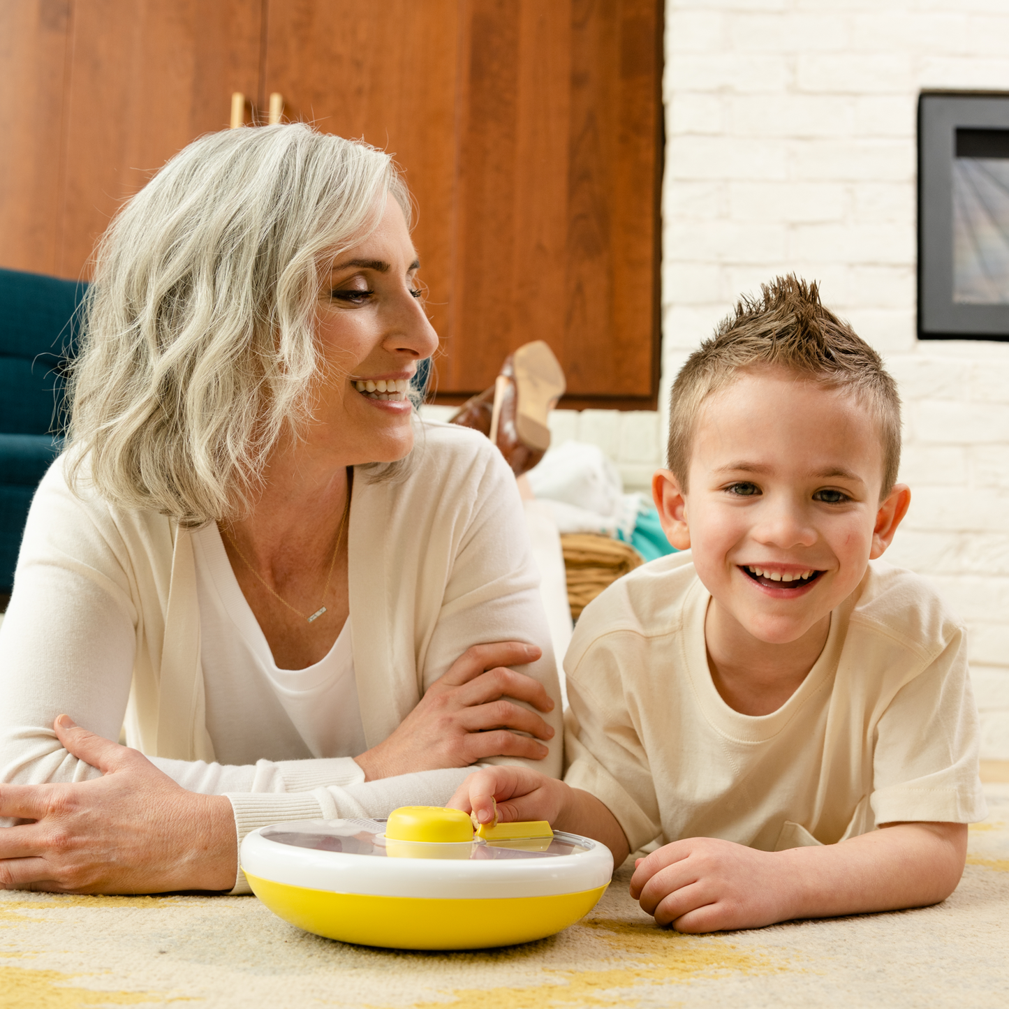 GöBe Kids - GoBe Kids Large Snack Spinner, Reusable Travel Snack Box: Lemon Yellow