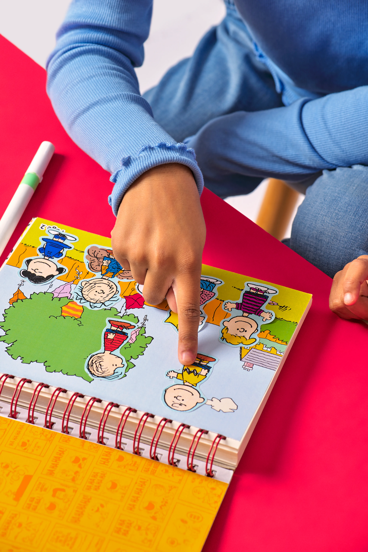 OOLY - OOLY x Peanuts: Coloring Activity & Sticker Kit