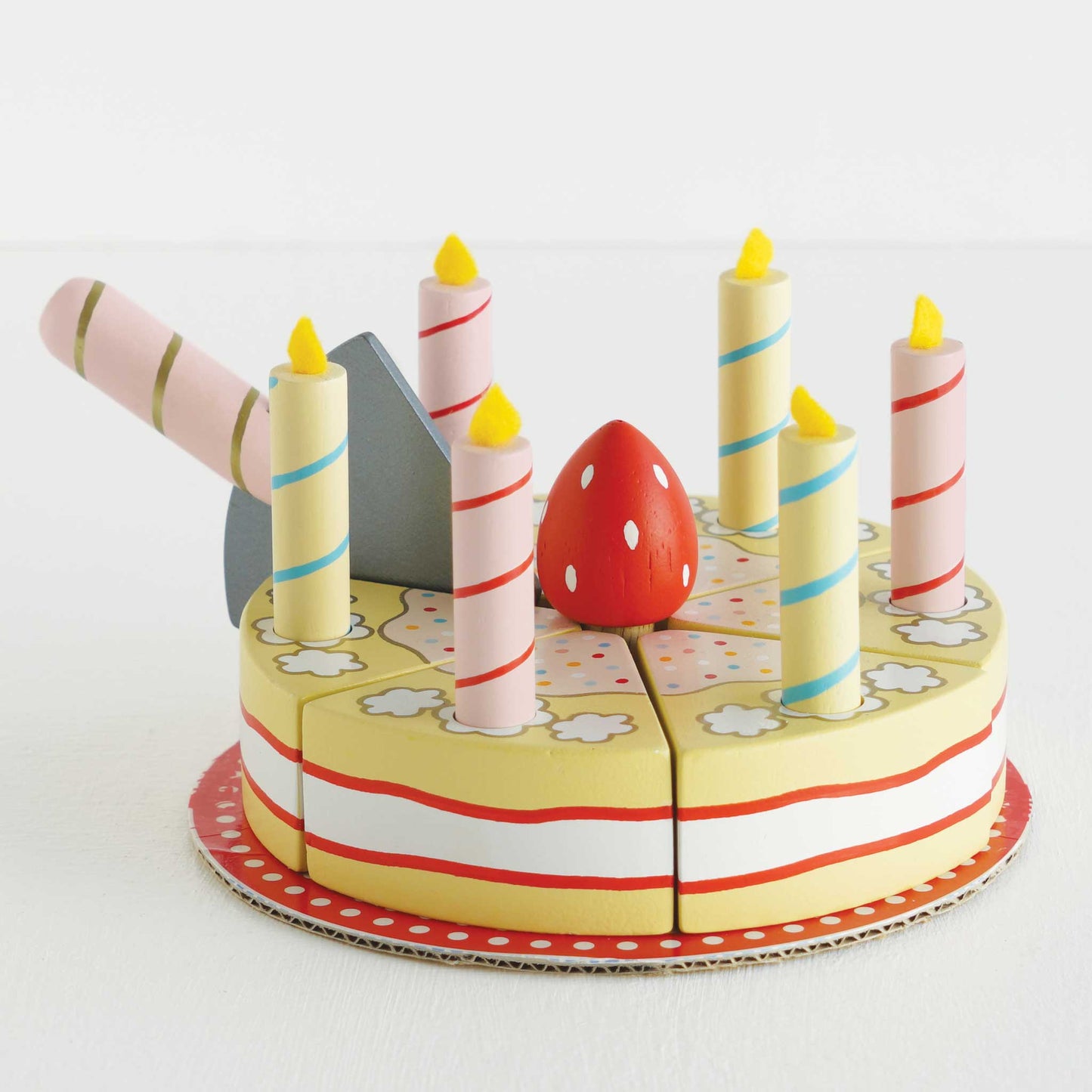 Le Toy Van, Inc. - Sliceable Birthday Cake & Candles